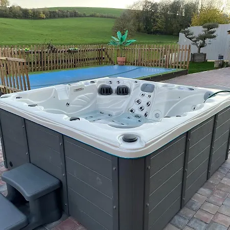 Charmante Et Piscine Privee A Et Feucheres *